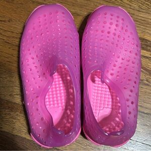 Girls pink water shoes size 9-10